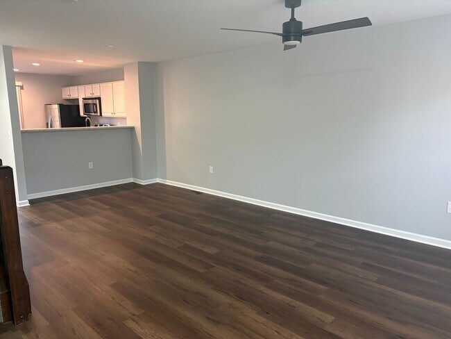 Foto del edificio - Charming & NEWLY Renovated 2-Bedroom Condo in Preserve Crossing