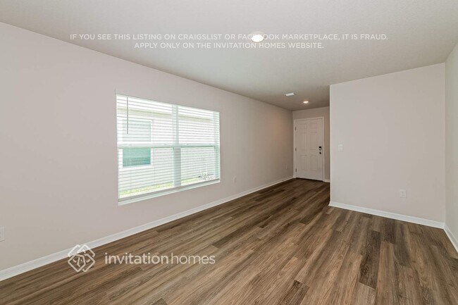 Foto del edificio - 5917 Silver Moonlight Dr