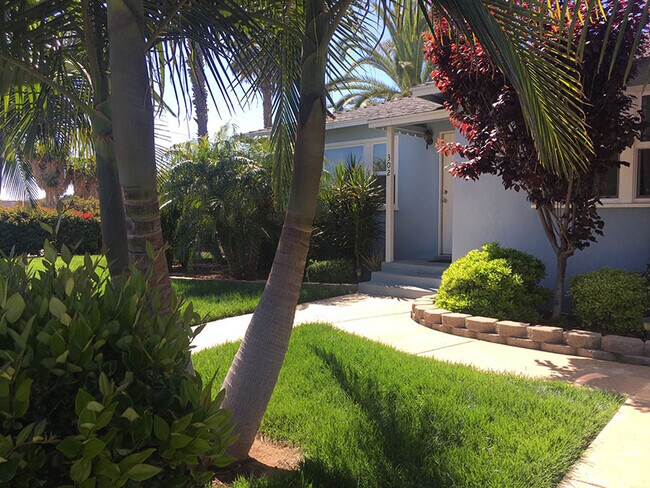 Building Photo - 302 Whaley St