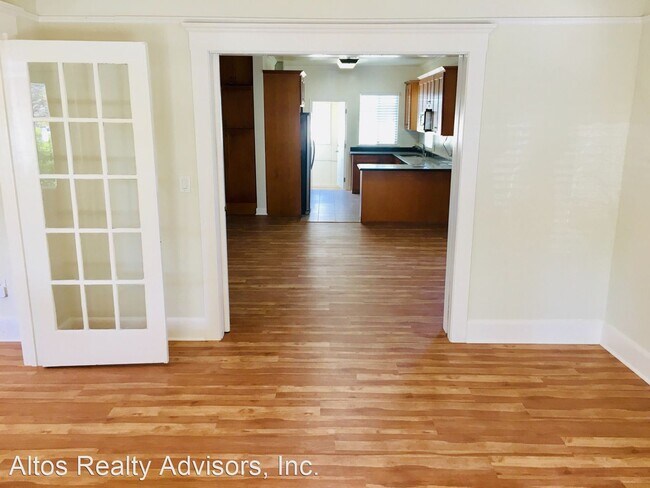 Foto del edificio - 4 br, 2 bath House - 405 Middlefield Road