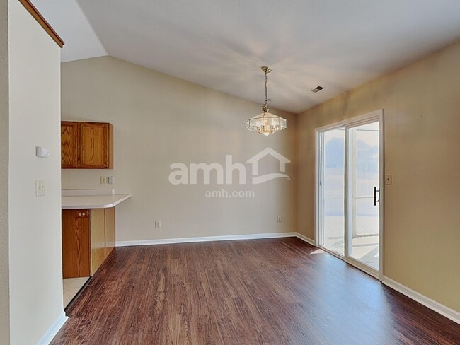 Building Photo - 7215 Kidwell Dr