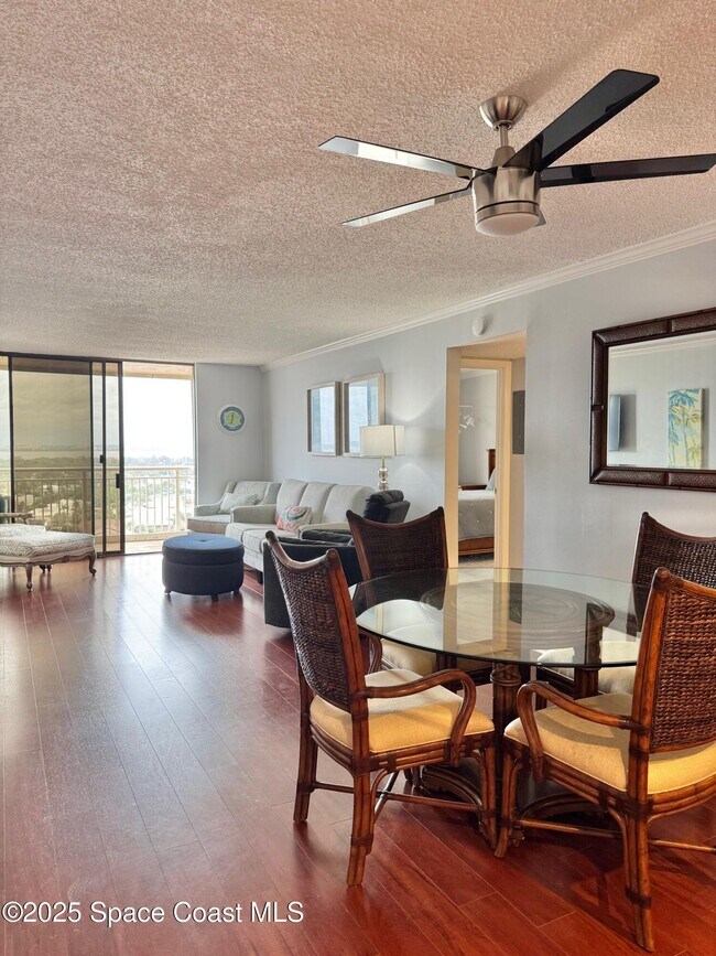 Foto del edificio - 877 N Hwy A1A