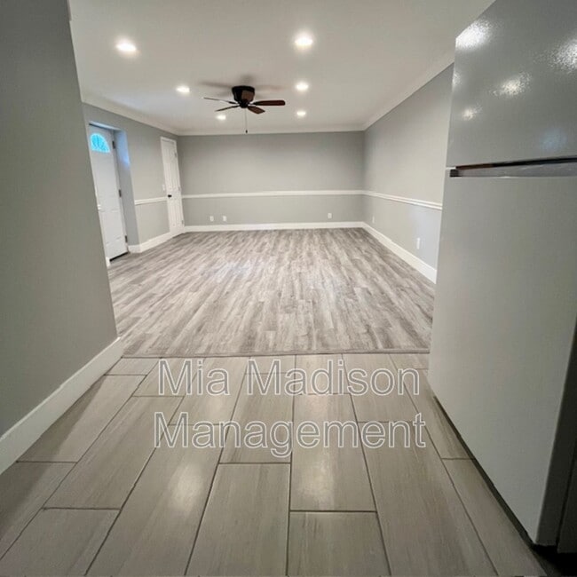 Foto del edificio - 1129 E Bolton St
