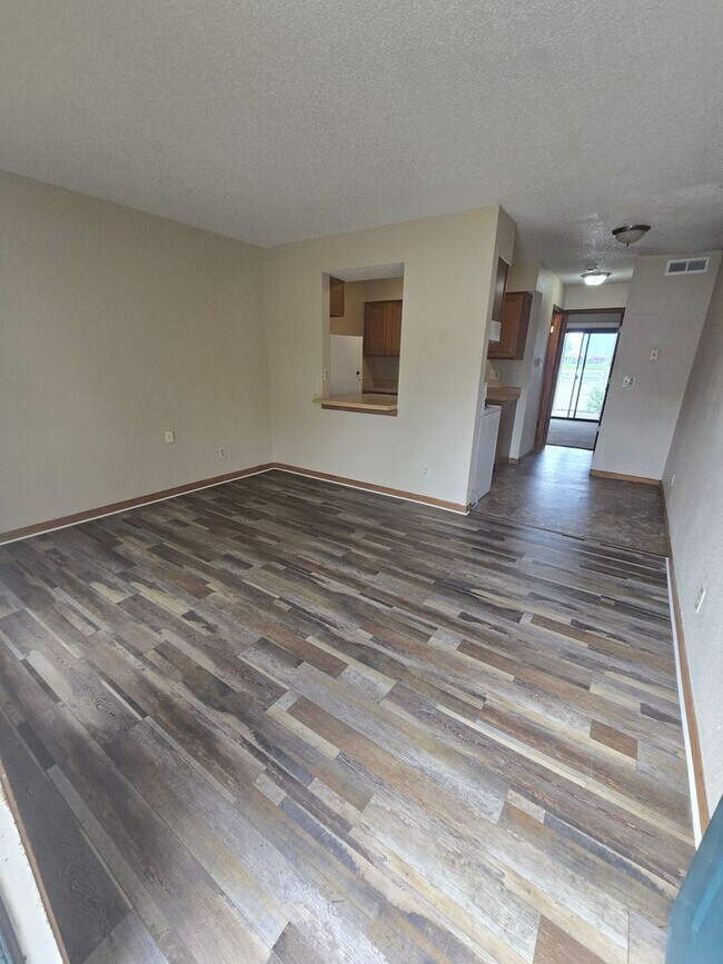Foto del edificio - 2 Bedroom 1 Bathroom Apartment in heart of Osage Beach!