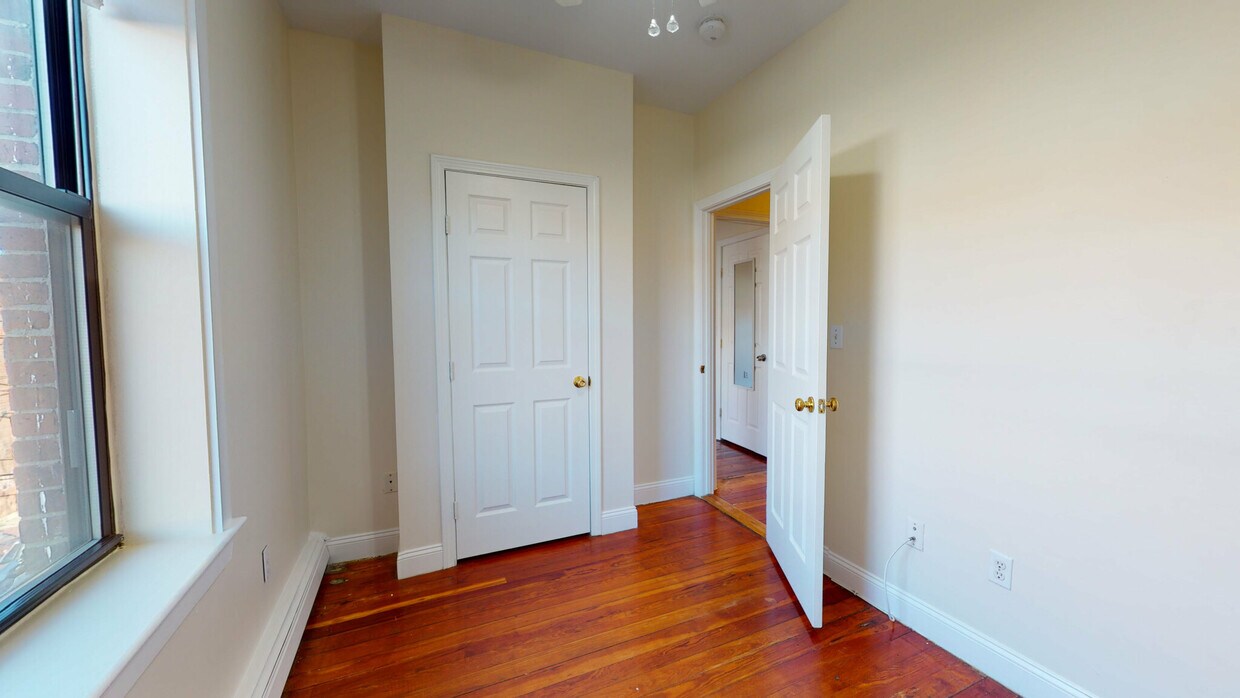 Foto principal - 13 Linden St