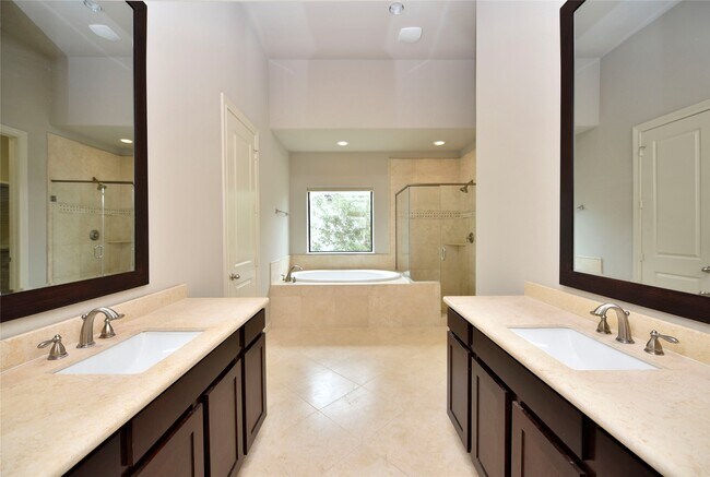 Foto del edificio - 5813a Kiam St