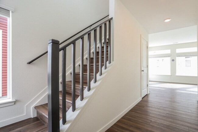 Foto del edificio - 18560 E 47th Ave