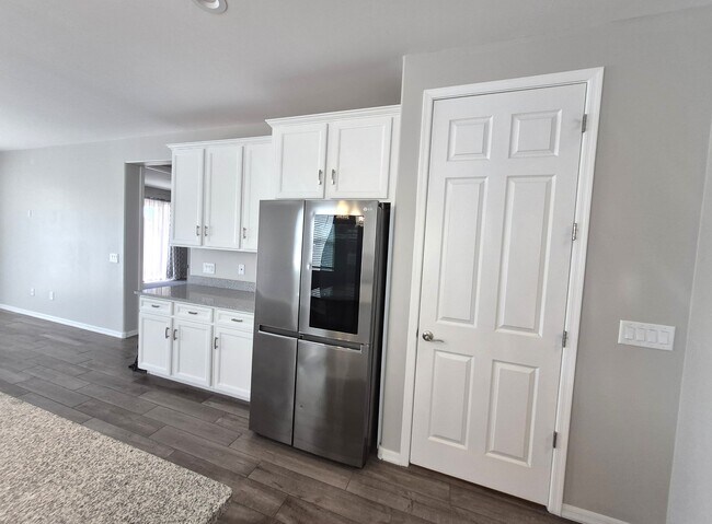 Building Photo - 7742 S Long Pond Walk Way