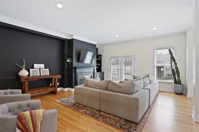 Foto del edificio - 308 Creekbank Way SE