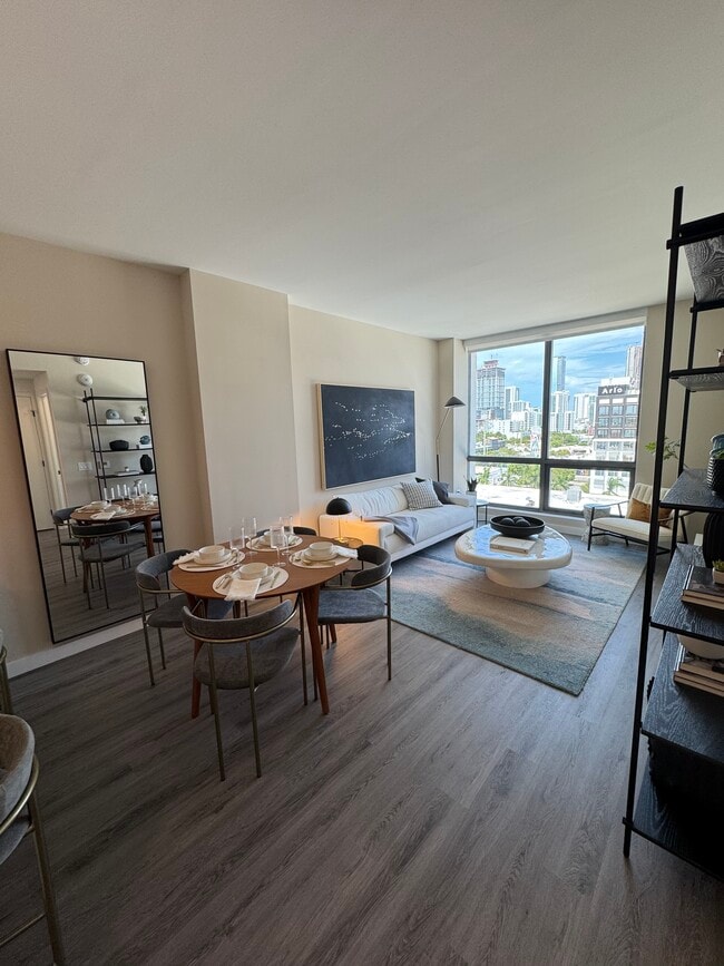 Building Photo - 120 NW 31st St