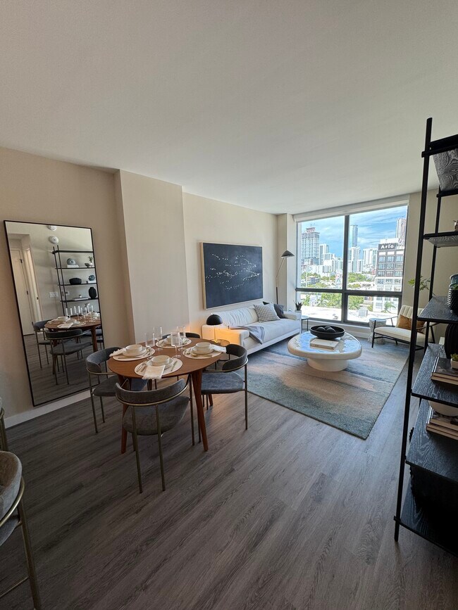 Foto del edificio - 120 NW 31st St