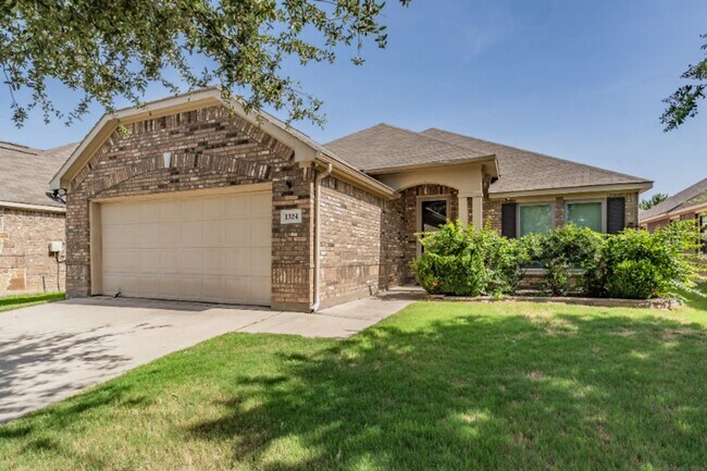 Photo - 1324 Elkford Ln House