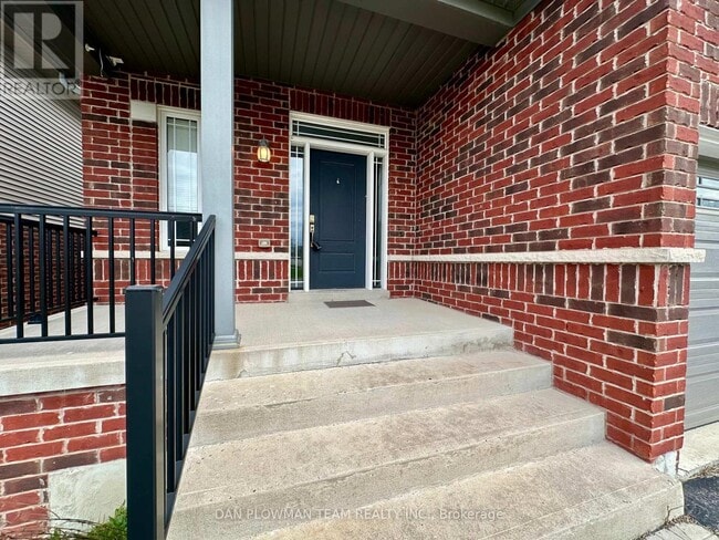 Building Photo - 1845 Silverstone Cres