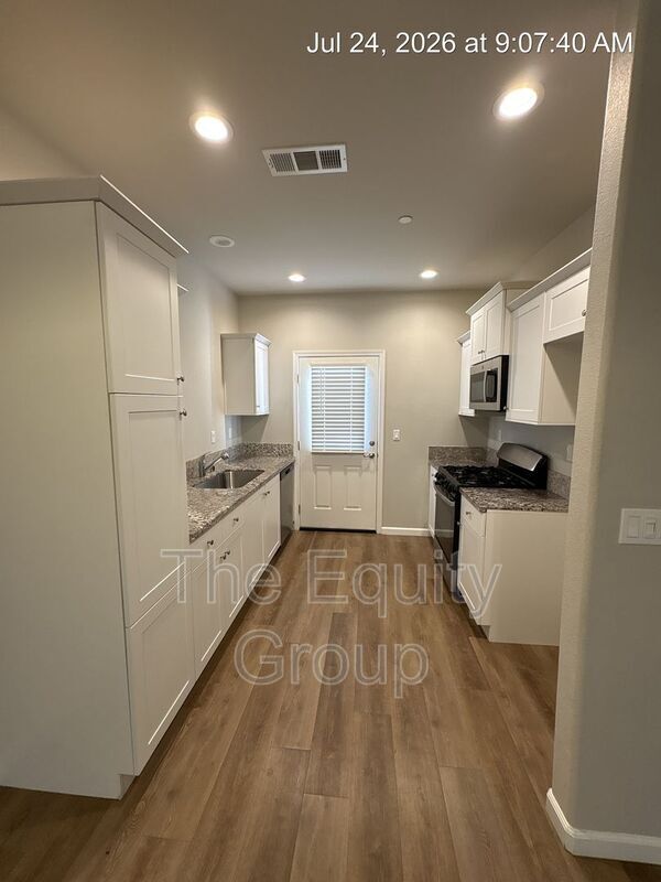Foto del edificio - 505 S Summit St