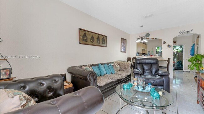 Foto del edificio - 2993 W 80th St