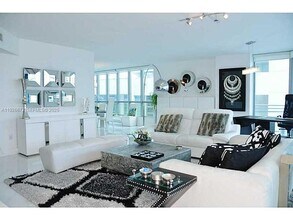 Building Photo - 3535 S Ocean Dr