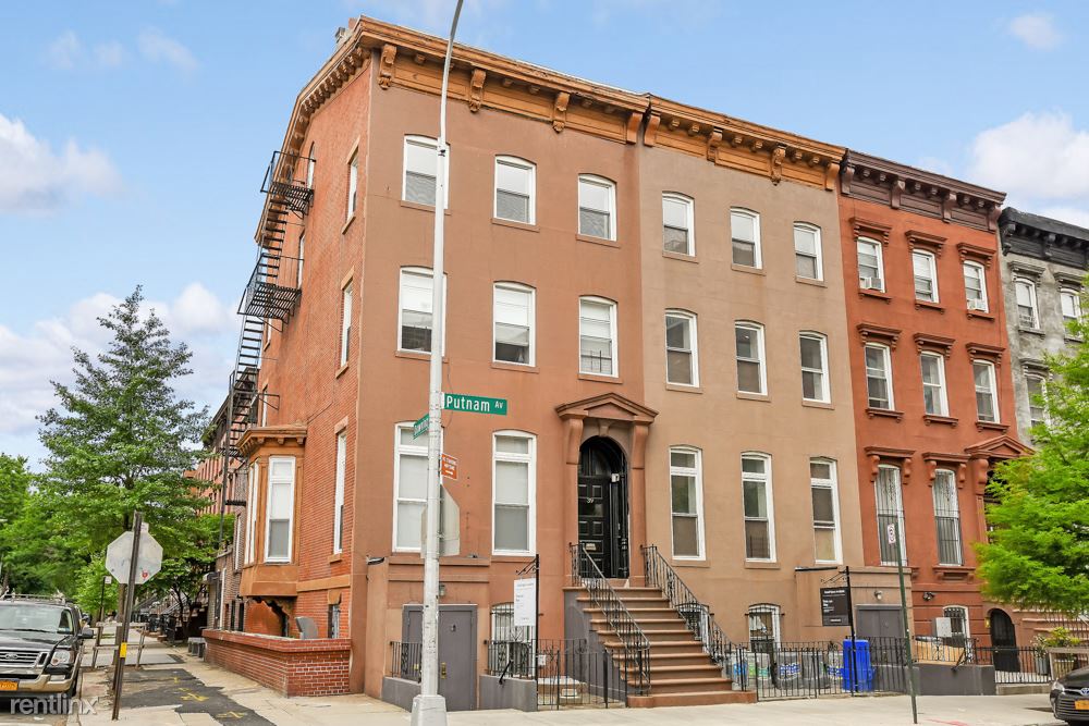 Primary Photo - 39 Putnam Ave