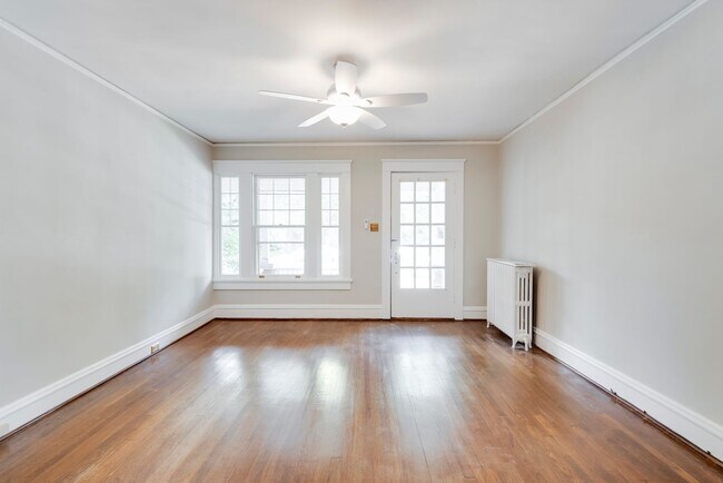 Foto del edificio - 3151 Floyd Ave