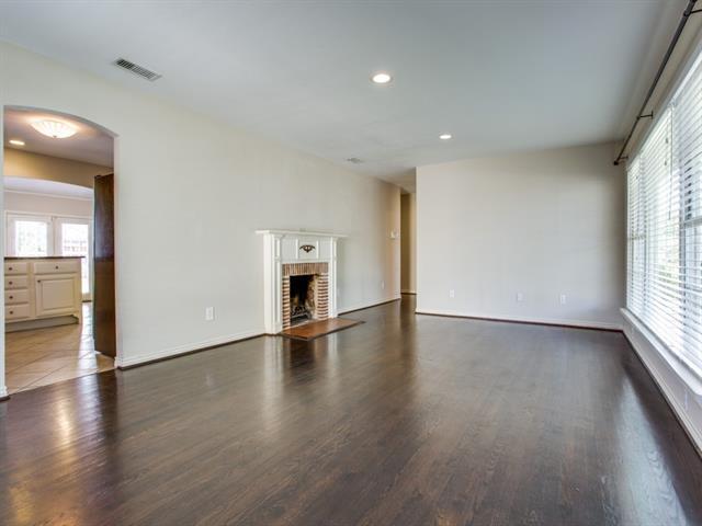 Building Photo - 4918 Thrush St