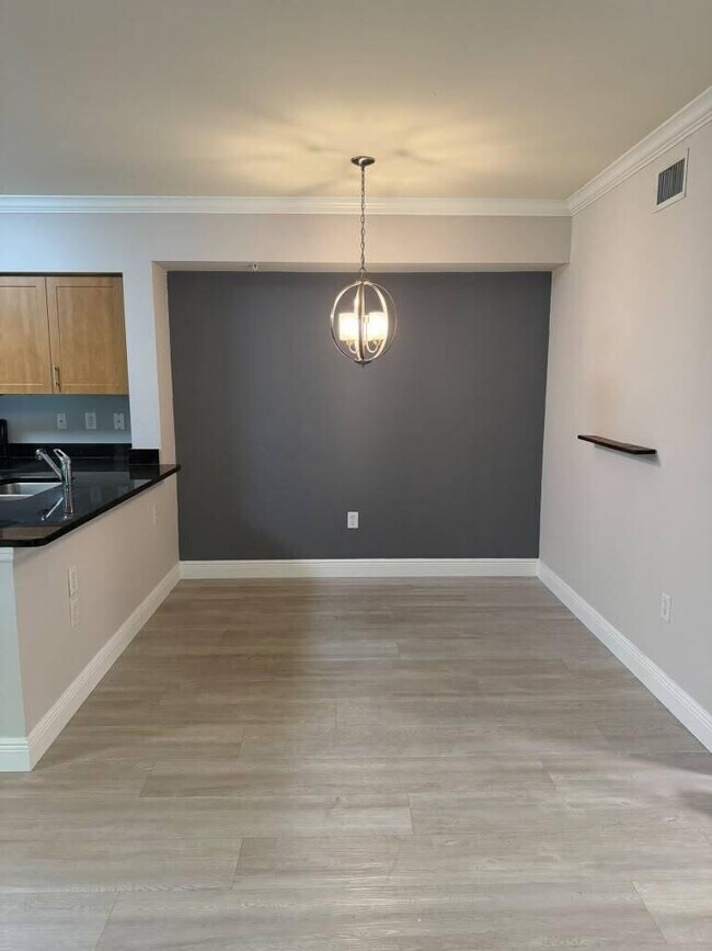 Foto del edificio - 6386 Emerald Dunes Dr