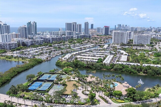 Foto del edificio - 1382 Harbor View W