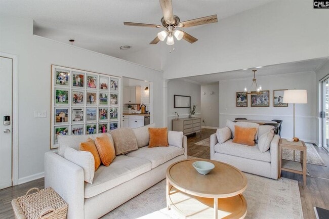 Foto del edificio - Charming Chapin Ranch in a Cul-de-Sac!