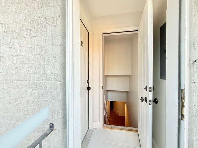 Foto del edificio - 345 W 1300 N