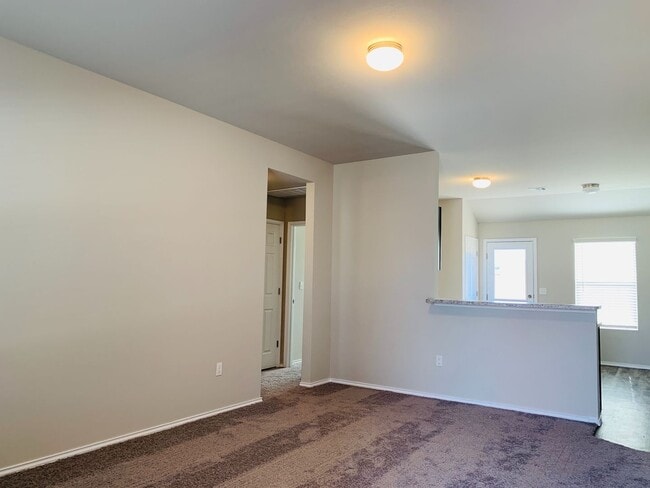 Building Photo - Newer Construction Home for Rent!