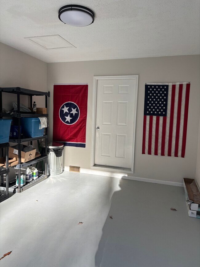 Foto del edificio - 1015 Katta Trce