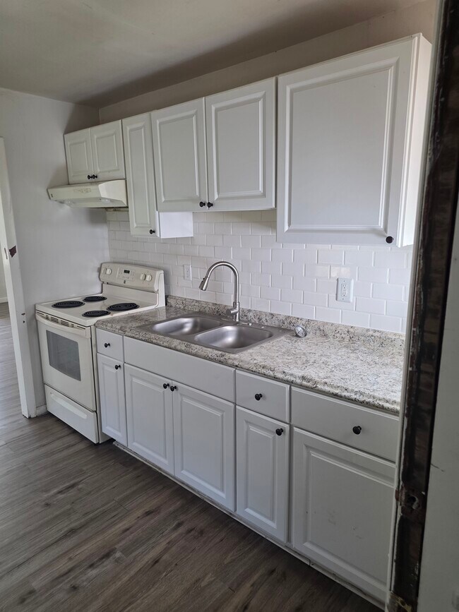 Foto del edificio - 108 8th St