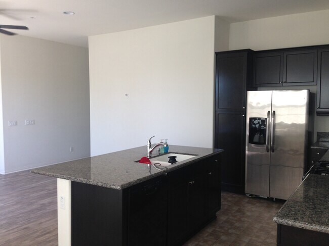 Building Photo - 5057 Waterview Way