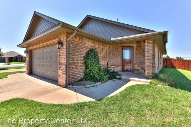 Building Photo - 3 br, 2 bath House - 9017 NW 93rd Circle