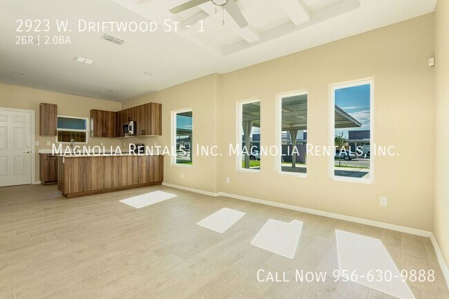 Building Photo - 2923 W Driftwood St