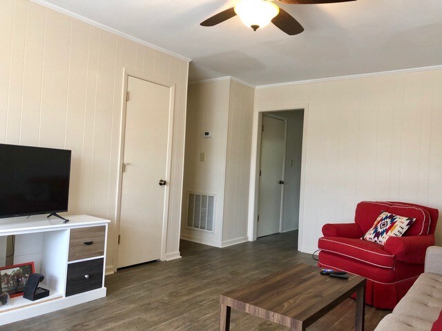 Foto principal - 75 McIntyre Rd