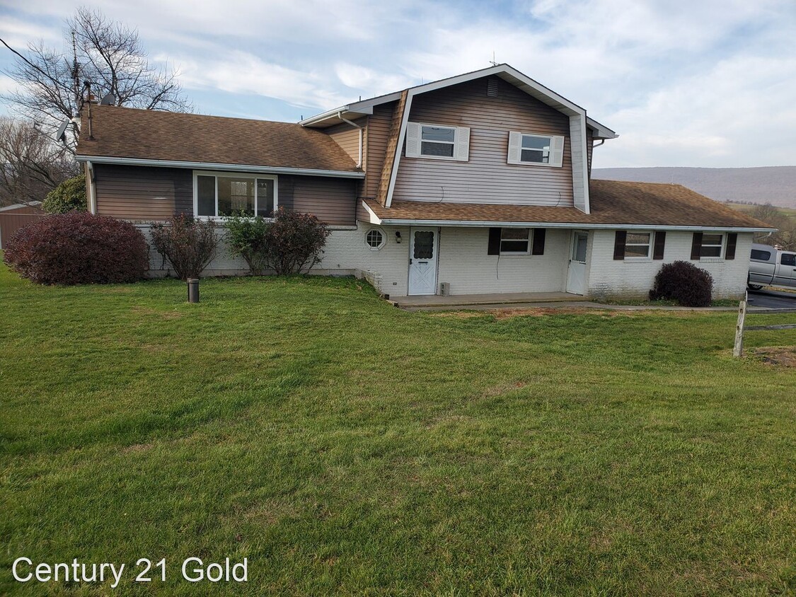 203 Krick Ln, Hamburg, PA 19526 House Rental in Hamburg, PA