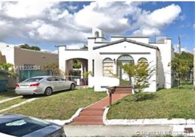 Foto del edificio - 2245 SW 16th Ter