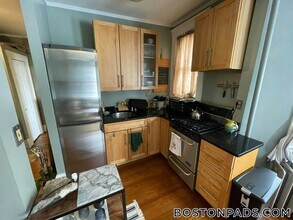 Building Photo - 64 Charlesgate E