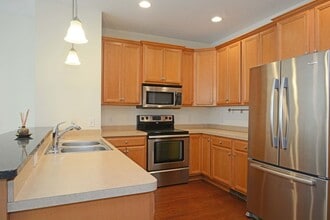 Building Photo - 8025 Larch Ln N