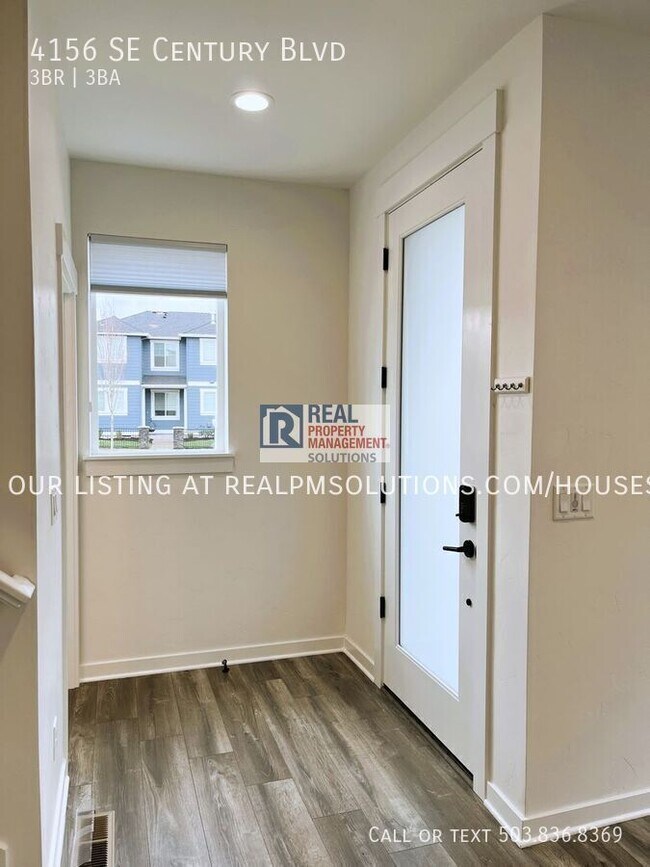 Foto del edificio - 4156 SE Century Blvd