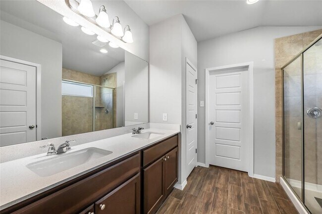 Foto del edificio - 3509 Constitution Dr