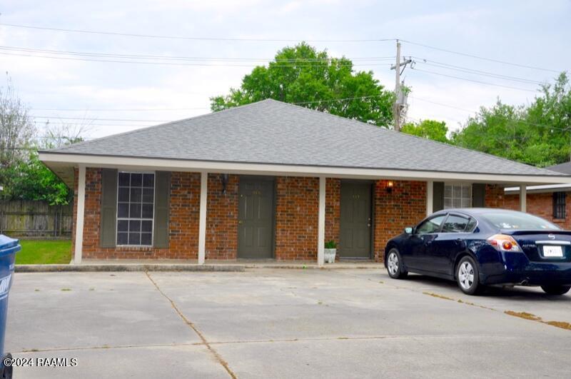 Primary Photo - 115 Antoinette St
