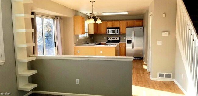 Building Photo - 9672 S Castle Ridge Cir