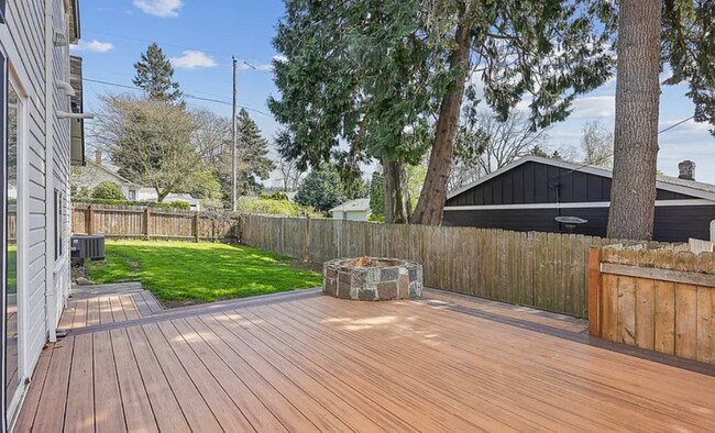 Foto del edificio - 7710 SW Oak St