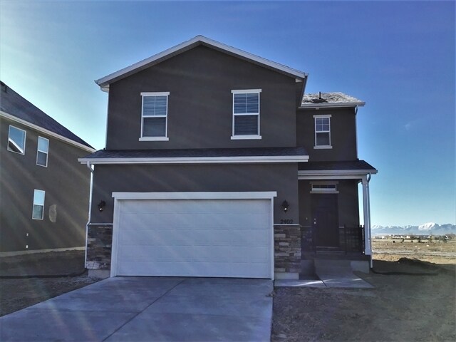Primary Photo - 2402 E Wild Horse Way