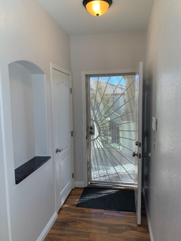 Building Photo - 6701 Squaw Mountain Dr