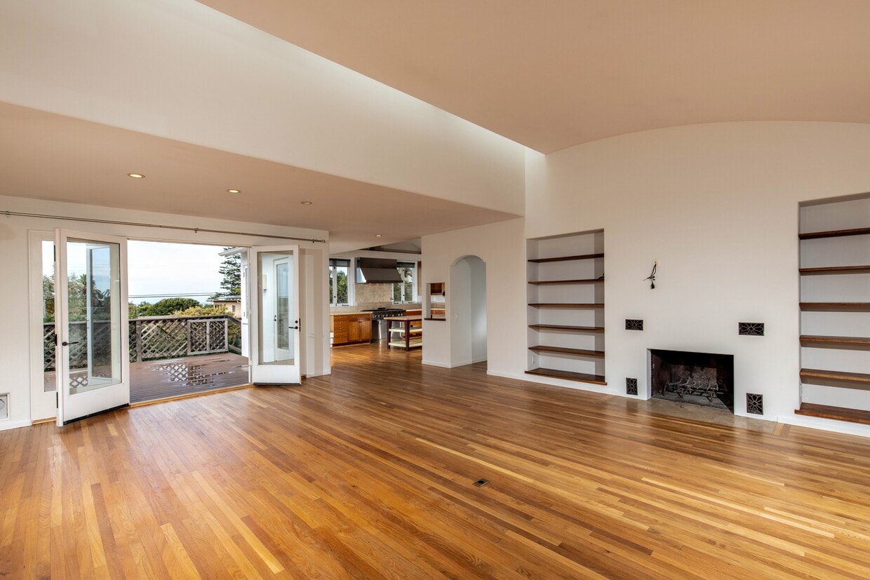 Foto principal - 1090 Devonshire Dr