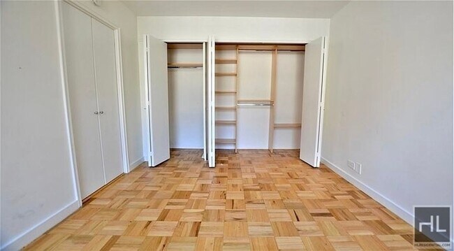 Foto del edificio - EAST 49 STREET