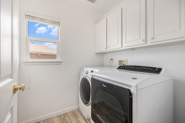 Foto del edificio - 3833 E Aldenbridge Cir