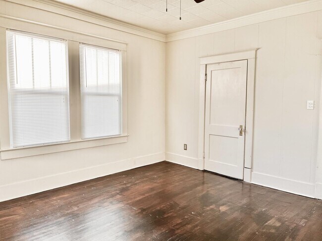 Foto del edificio - 2921 North Blvd