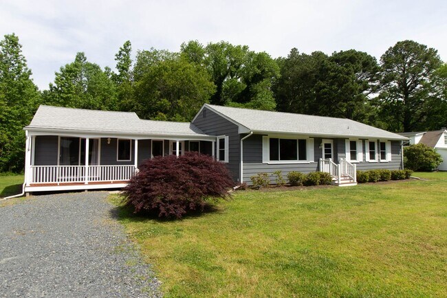 Foto del edificio - 33580 Craddockville Rd